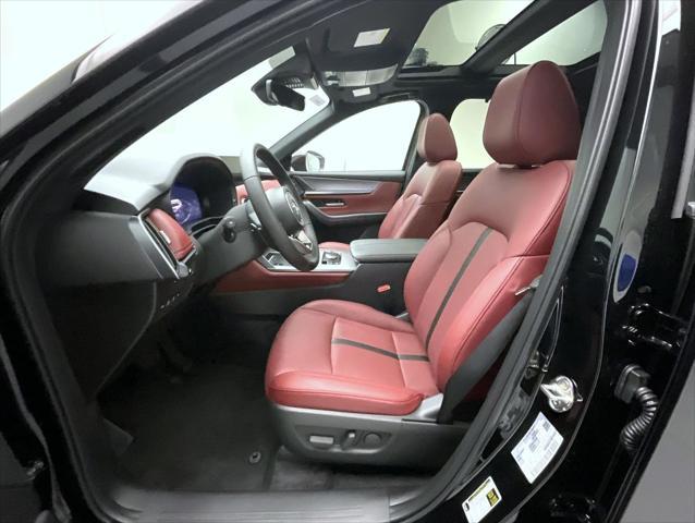 Photo of 2025 Jet Black Mica Mazda CX-70 PHEV