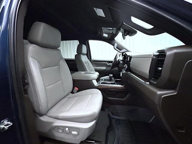 Photo of 2022 Pacific Blue Metallic GMC Sierra 1500