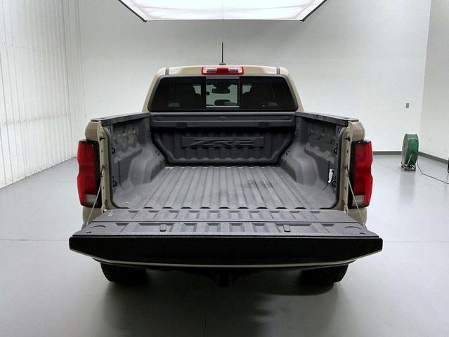 Photo of 2024 Sand Dune Metallic Chevrolet Colorado