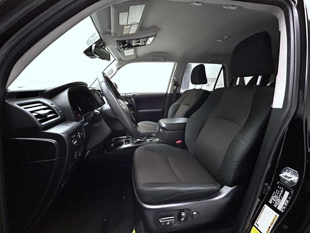 Photo of 2023 Midnight Black Metallic Toyota 4Runner