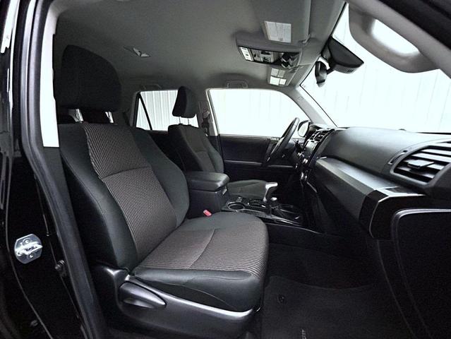 Photo of 2023 Midnight Black Metallic Toyota 4Runner