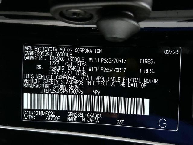 Photo of 2023 Midnight Black Metallic Toyota 4Runner