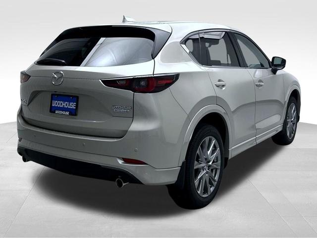 Photo of 2025 Platinum Quartz Metallic Mazda CX-5