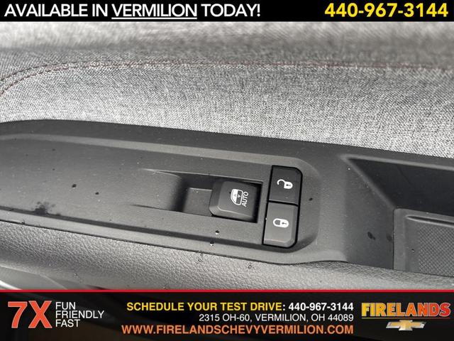 Photo of 2023 Bright White Clearcoat Jeep Compass