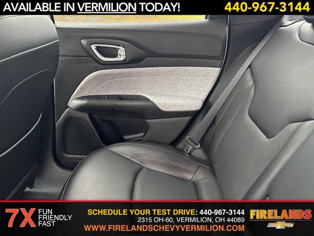 Photo of 2023 Bright White Clearcoat Jeep Compass