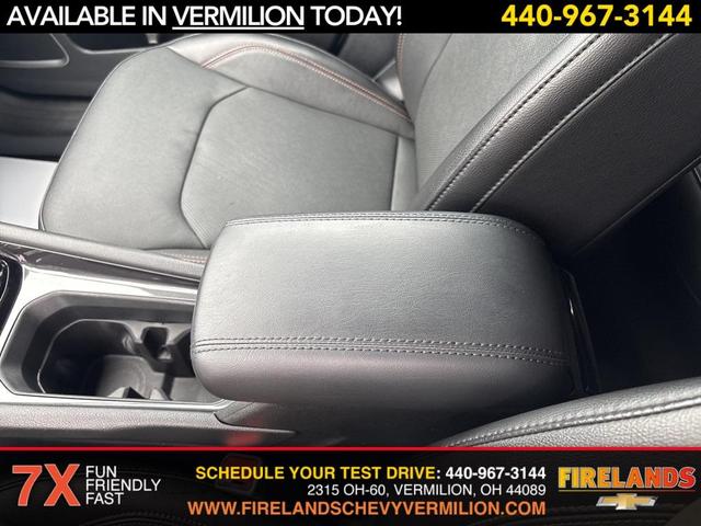 Photo of 2023 Bright White Clearcoat Jeep Compass