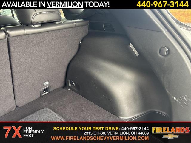 Photo of 2023 Bright White Clearcoat Jeep Compass