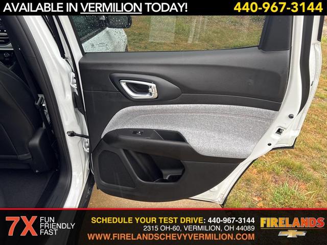 Photo of 2023 Bright White Clearcoat Jeep Compass