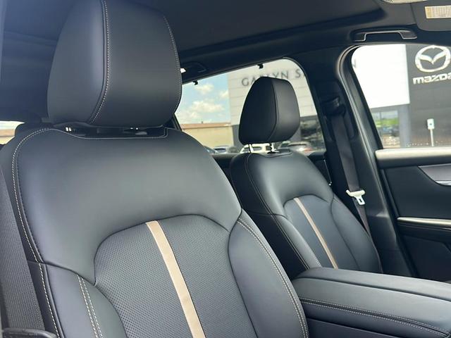 Photo of 2025 Jet Black Mica Mazda CX-70