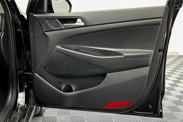 Photo of 2021 Black Noir Pearl Hyundai TUCSON