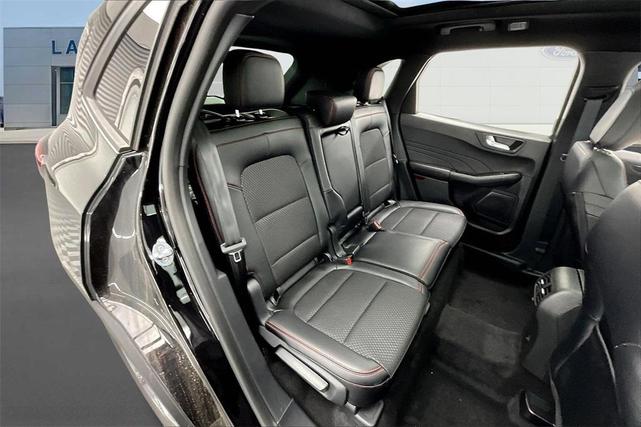 Photo of 2025 Agate Black Metallic Ford Escape