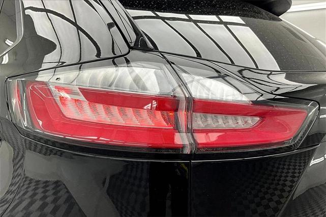 Photo of 2023 Black Metallic Ford Edge