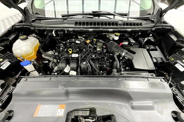 Photo of 2023 Black Metallic Ford Edge