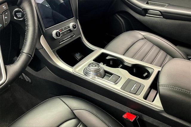 Photo of 2023 Black Metallic Ford Edge