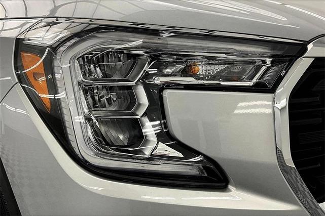 Photo of 2022 Quicksilver Metallic GMC Terrain