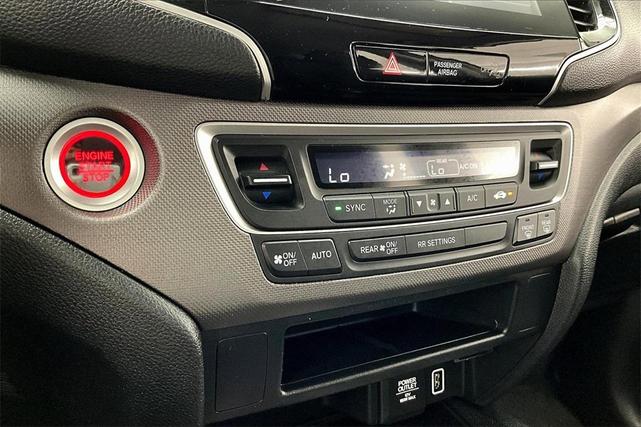 Photo of 2021 Platinum White Pearl Honda Ridgeline
