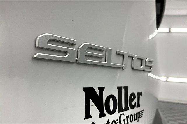 Photo of 2024 Snow White Pearl Kia Seltos