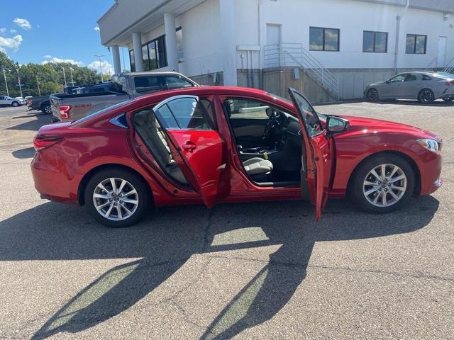 Photo of 2014 Soul Red Metallic Mazda Mazda6