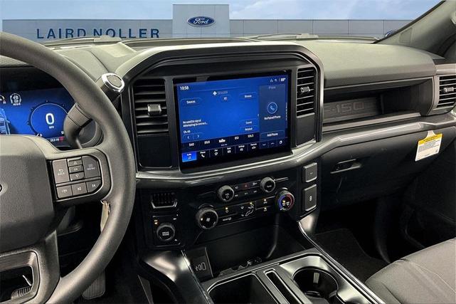 Photo of 2025 Oxford White Ford F-150