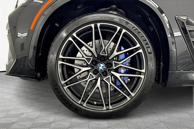 Photo of 2021 Black Sapphire Metallic BMW X5 M