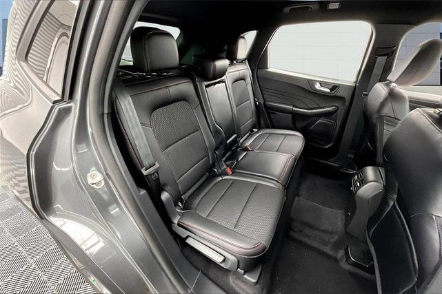 Photo of 2025 Carbonized Gray Metallic Ford Escape