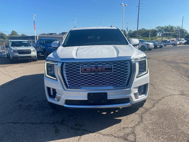 Photo of 2023 White Frost Tri-Coat GMC Yukon