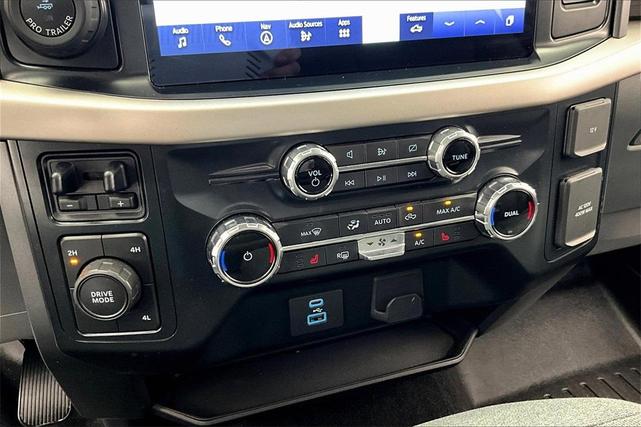 Photo of 2022 Iconic Silver Metallic Ford F-150