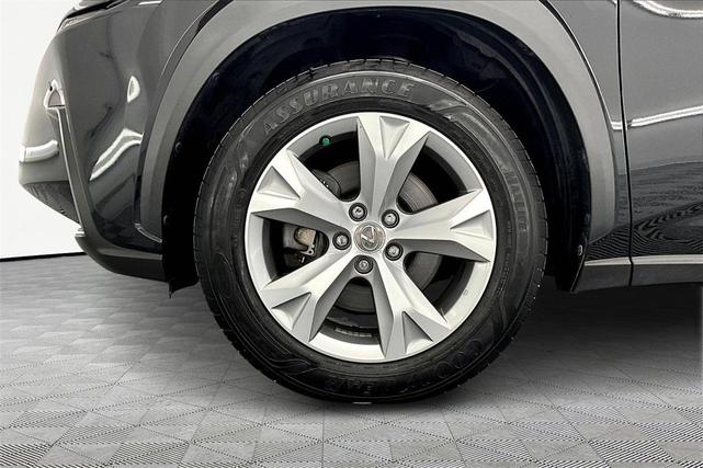 Photo of 2018 Black Lexus NX 300
