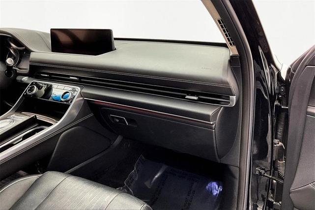 Photo of 2022 Vik Black Genesis GV80