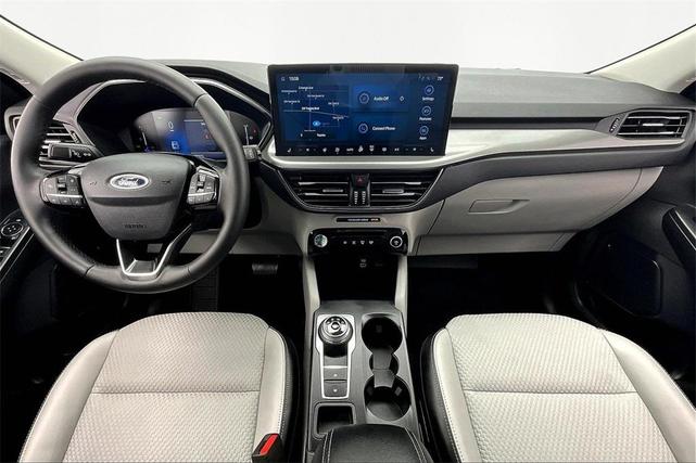 Photo of 2023 Star White Ford Escape