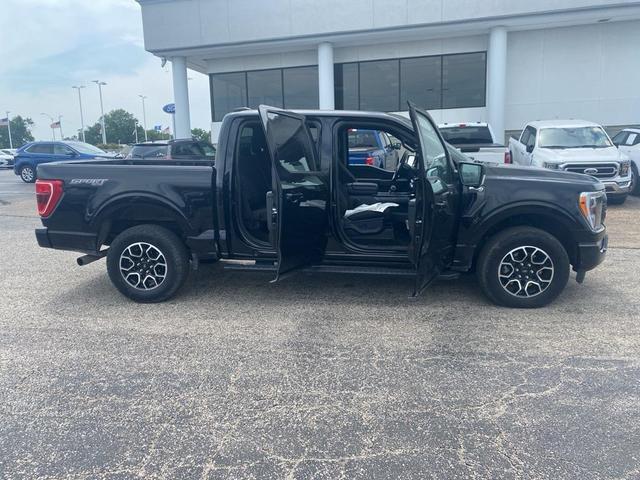 Photo of 2022 Agate Black Metallic Ford F-150