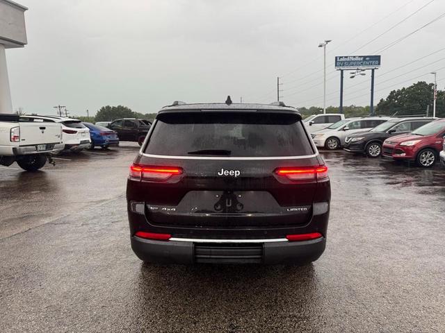 Photo of 2021 Diamond Black Jeep Grand Cherokee L