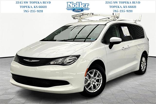 2022 Chrysler Voyager