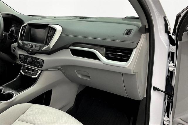 Photo of 2023 Summit White GMC Terrain