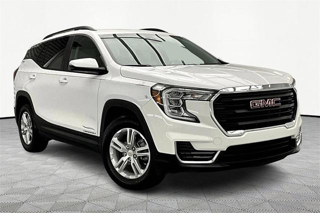 Photo of 2023 Summit White GMC Terrain