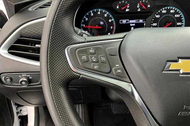 Photo of 2024 Summit White Chevrolet Malibu