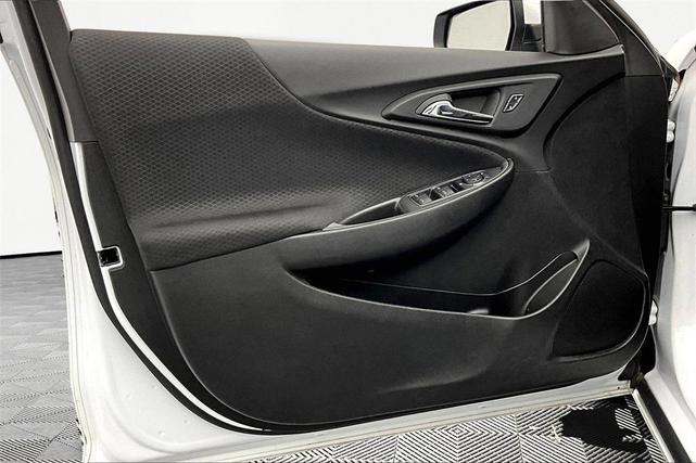 Photo of 2024 Summit White Chevrolet Malibu