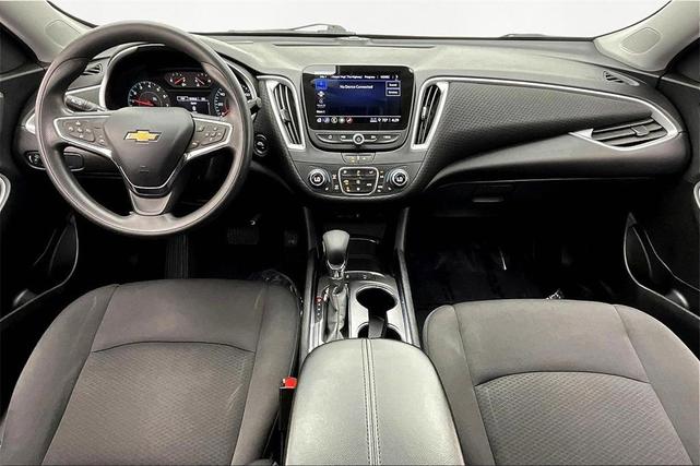 Photo of 2024 Summit White Chevrolet Malibu
