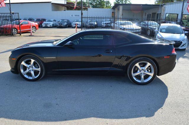 Photo of 2015 Black Chevrolet Camaro