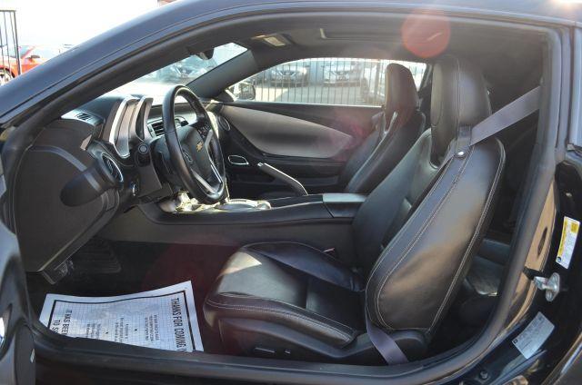 Photo of 2015 Black Chevrolet Camaro