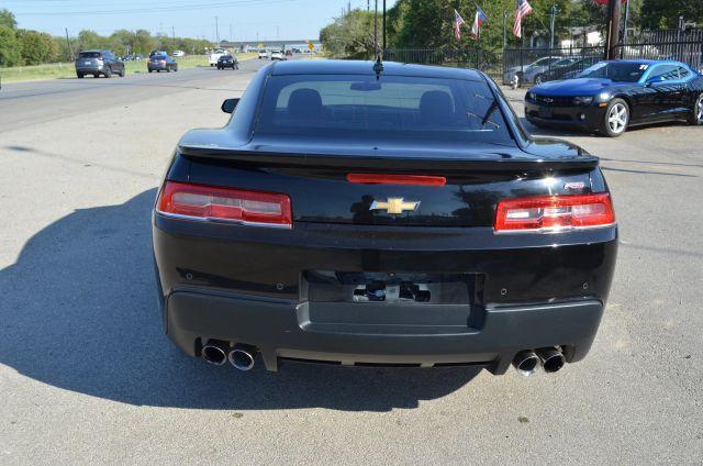 Photo of 2015 Black Chevrolet Camaro