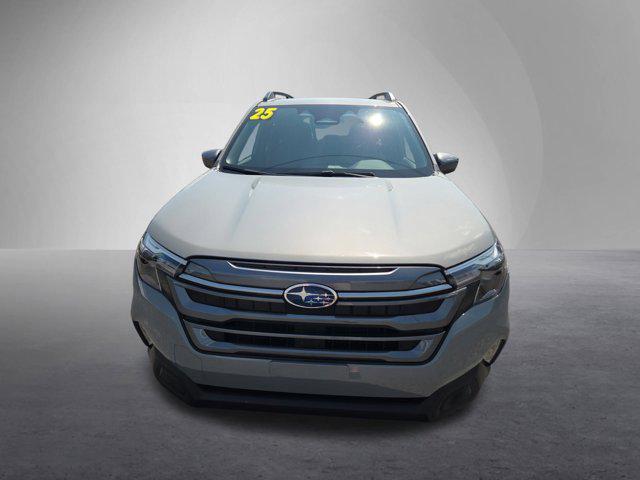 Photo of 2025 River Rock Pearl Subaru Forester