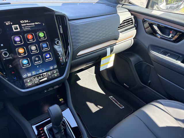 Photo of 2025 Crystal White Pearl Subaru Forester