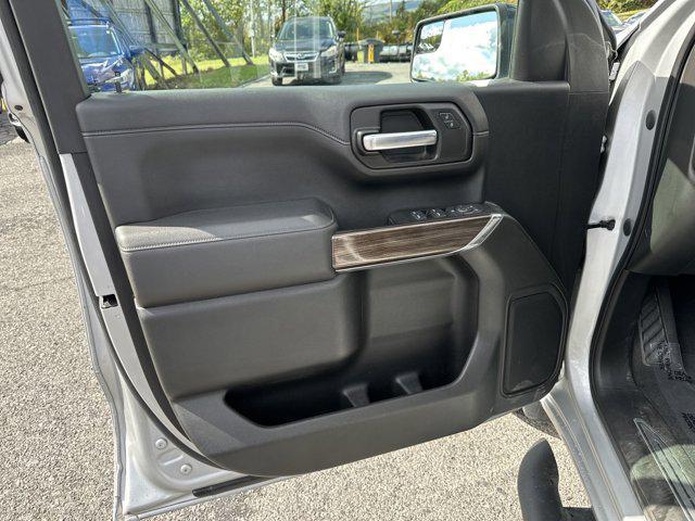 Photo of 2020 Silver Ice Metallic Chevrolet Silverado 1500