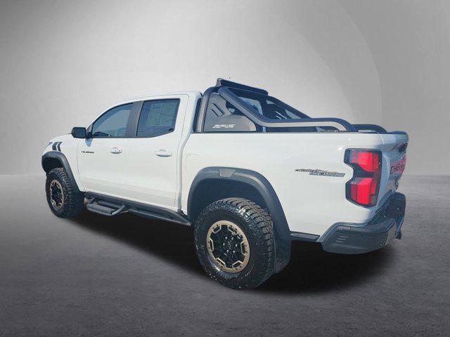 Photo of 2023 Summit White Chevrolet Colorado
