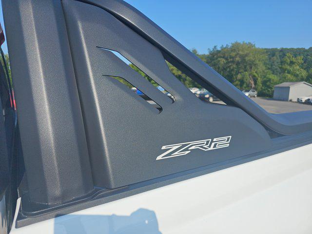 Photo of 2023 Summit White Chevrolet Colorado