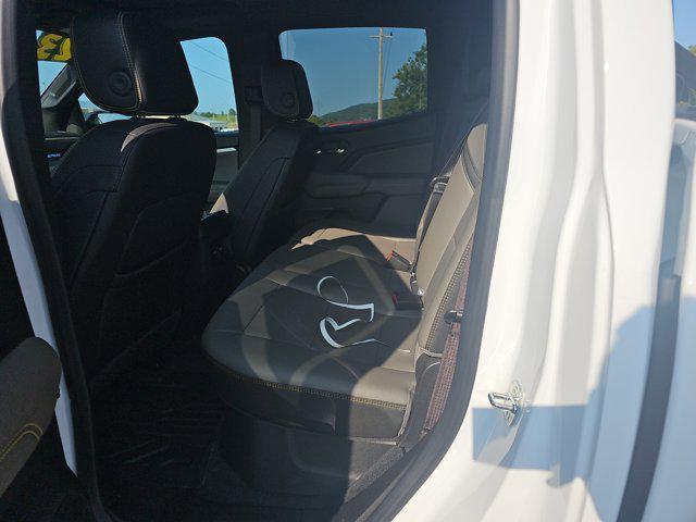 Photo of 2023 Summit White Chevrolet Colorado