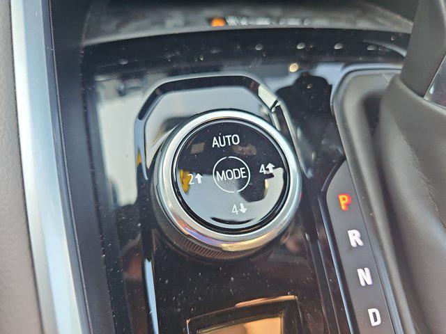 Photo of 2023 Summit White Chevrolet Colorado