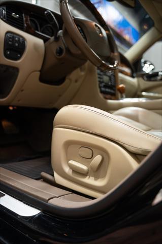 Photo of 2005 Ebony Jaguar XJ