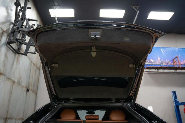 Photo of 2021 Black Lamborghini Urus